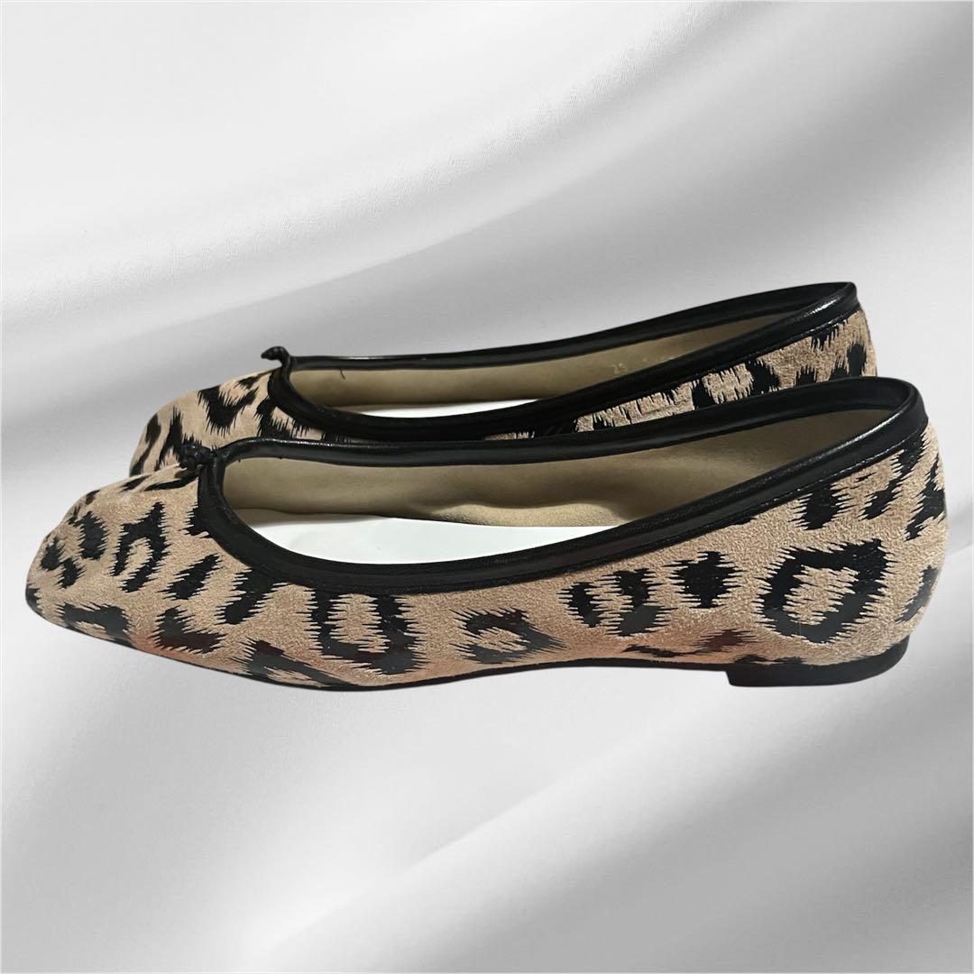 【美品】ルタロンGRISEレザースクエアプリーツレオパード柄フラット24.5cm