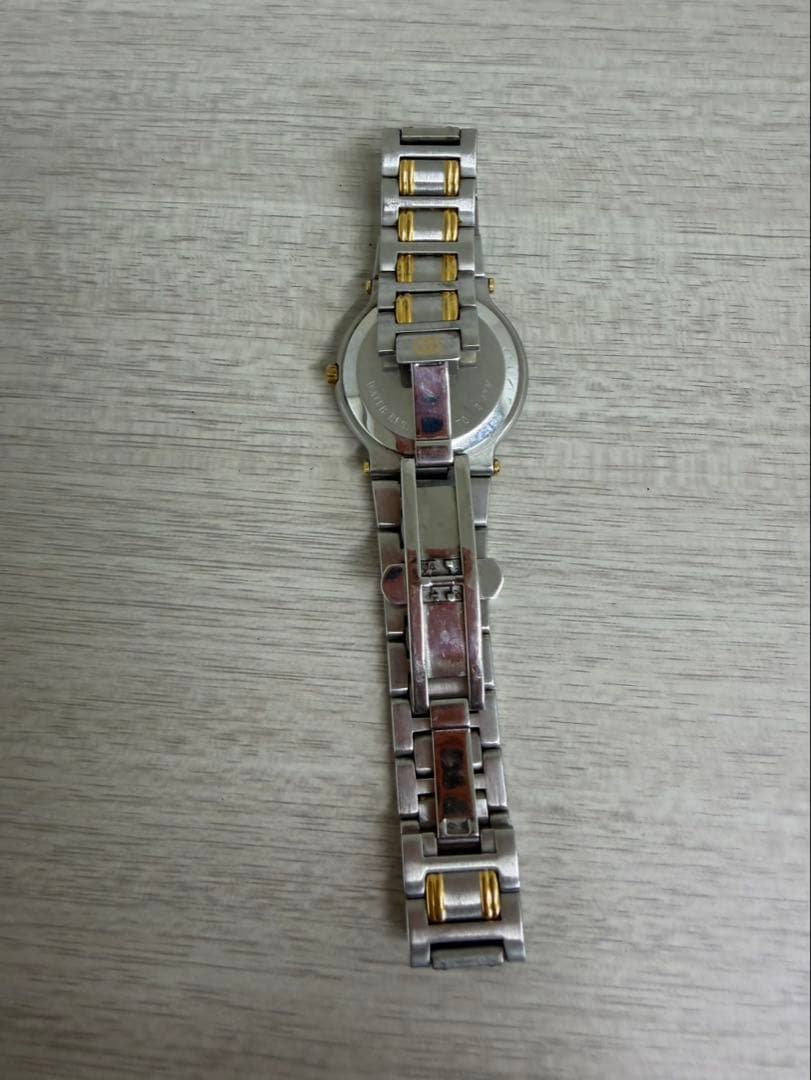 GUCCI 9000M 腕時計 動作未確認