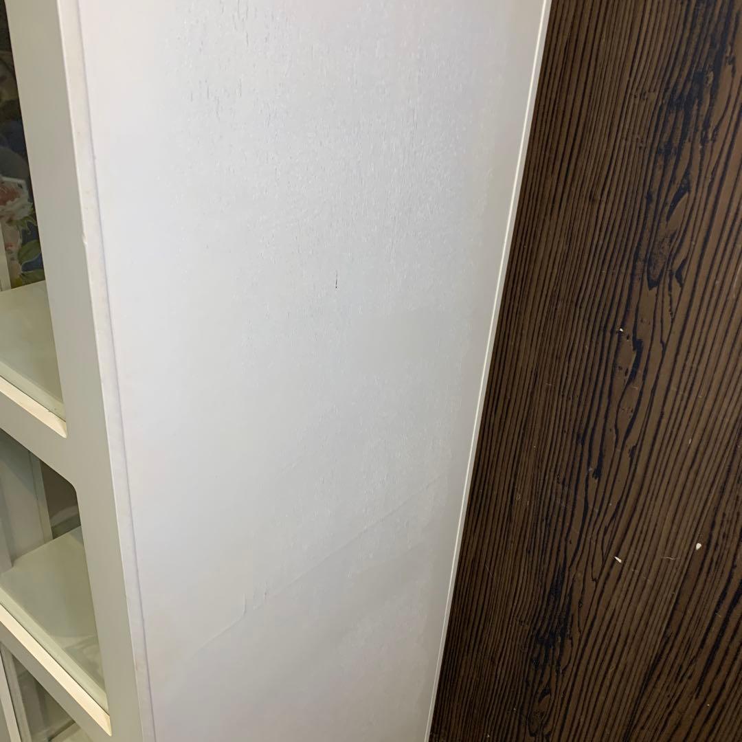 か*ん様 フラワーパターンのガラス扉キャビネット