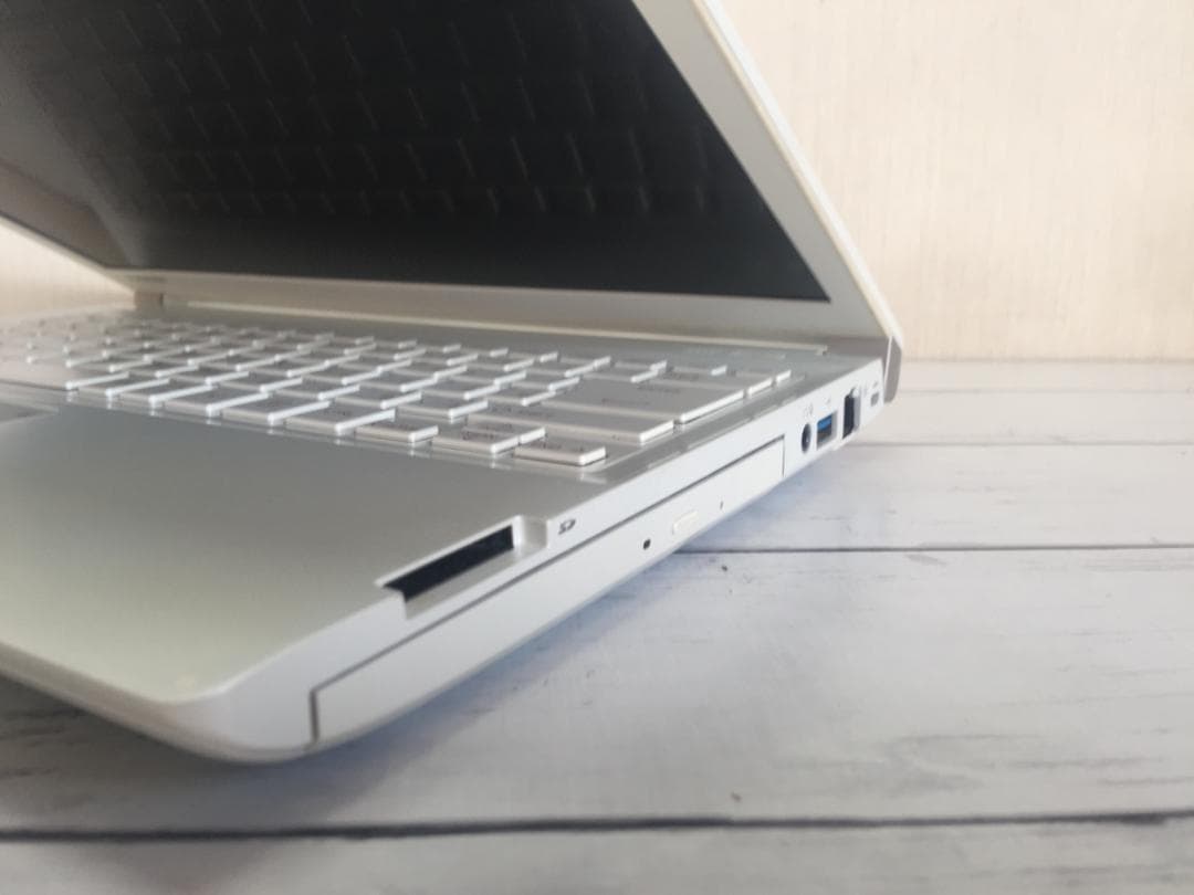 東芝 dynabook R73 13.3型/1000G/Office/win11