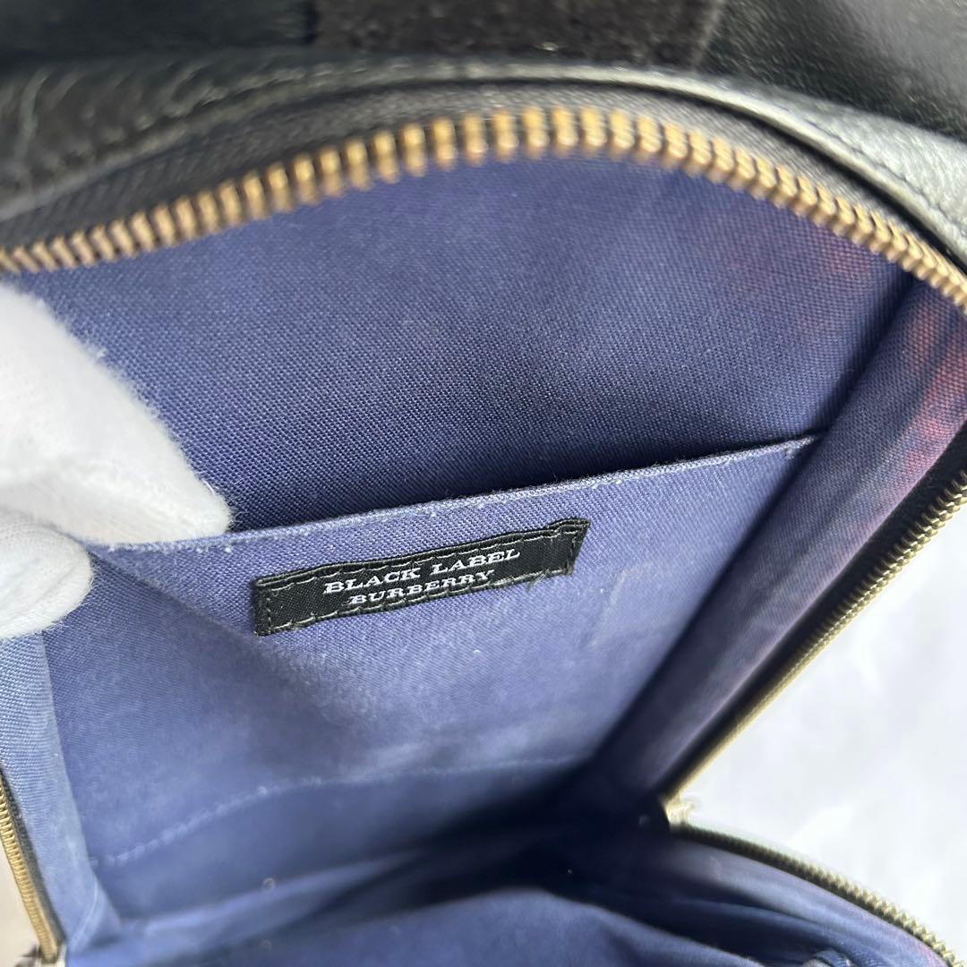 【希少】BURBERRY ブラックレーベル　ブラック　レザー　ボディバッグ 黒