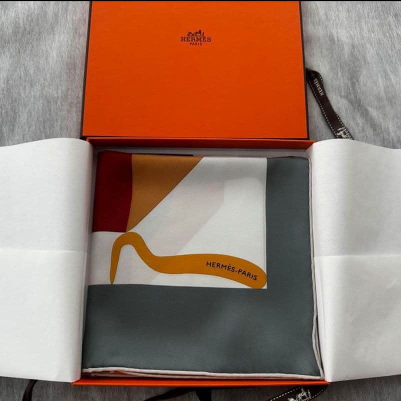 【美品】エルメス　カレ70　ラブストーリー