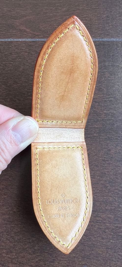 LOUIS VUITTON マネークリップ Cuir de vachette