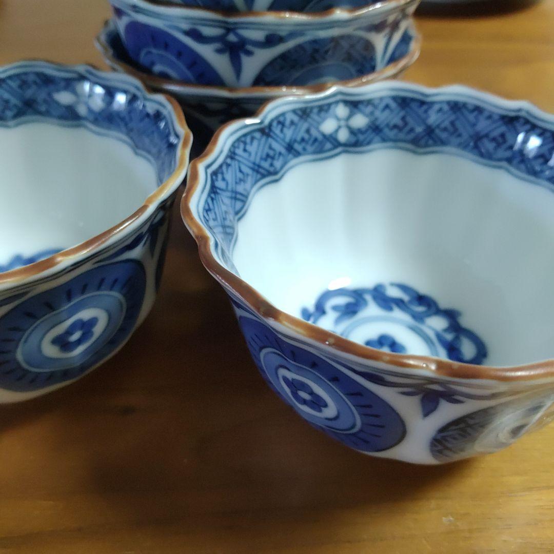 有田焼　丸紋小鉢　花丸紋小鉢　器　小付　迎春用品　翔山窯　波佐見焼