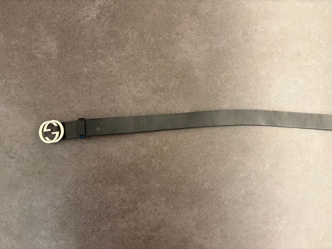 グッチ ベルト 黒 革製