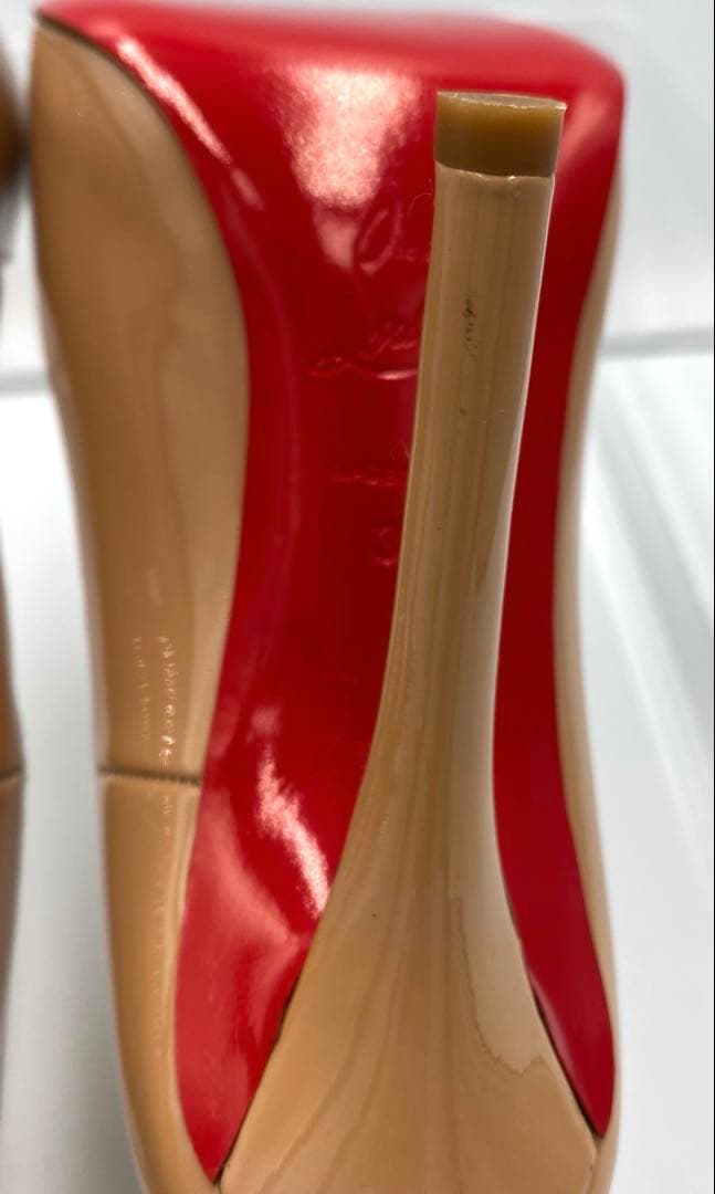 【新品未使用】Christian Louboutin エナメルパンプス 35