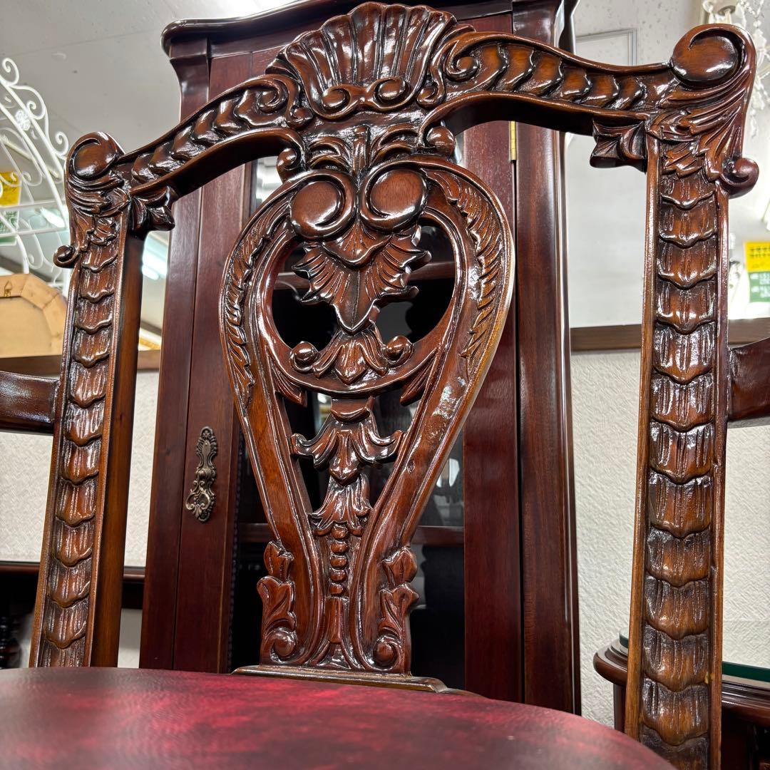 マホガニーアンティーク調 木製彫刻入り 巨大バーチェア 撮影用椅子 アームチェア
