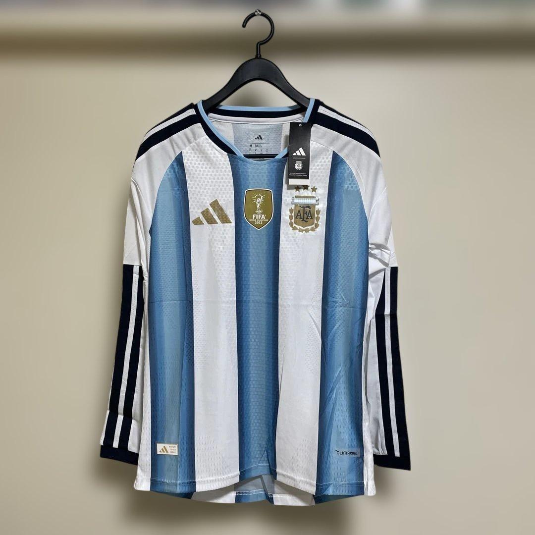 ヤ*ン様 アルゼンチン代表 長袖ユニフォーム Mサイズ• 新品です。