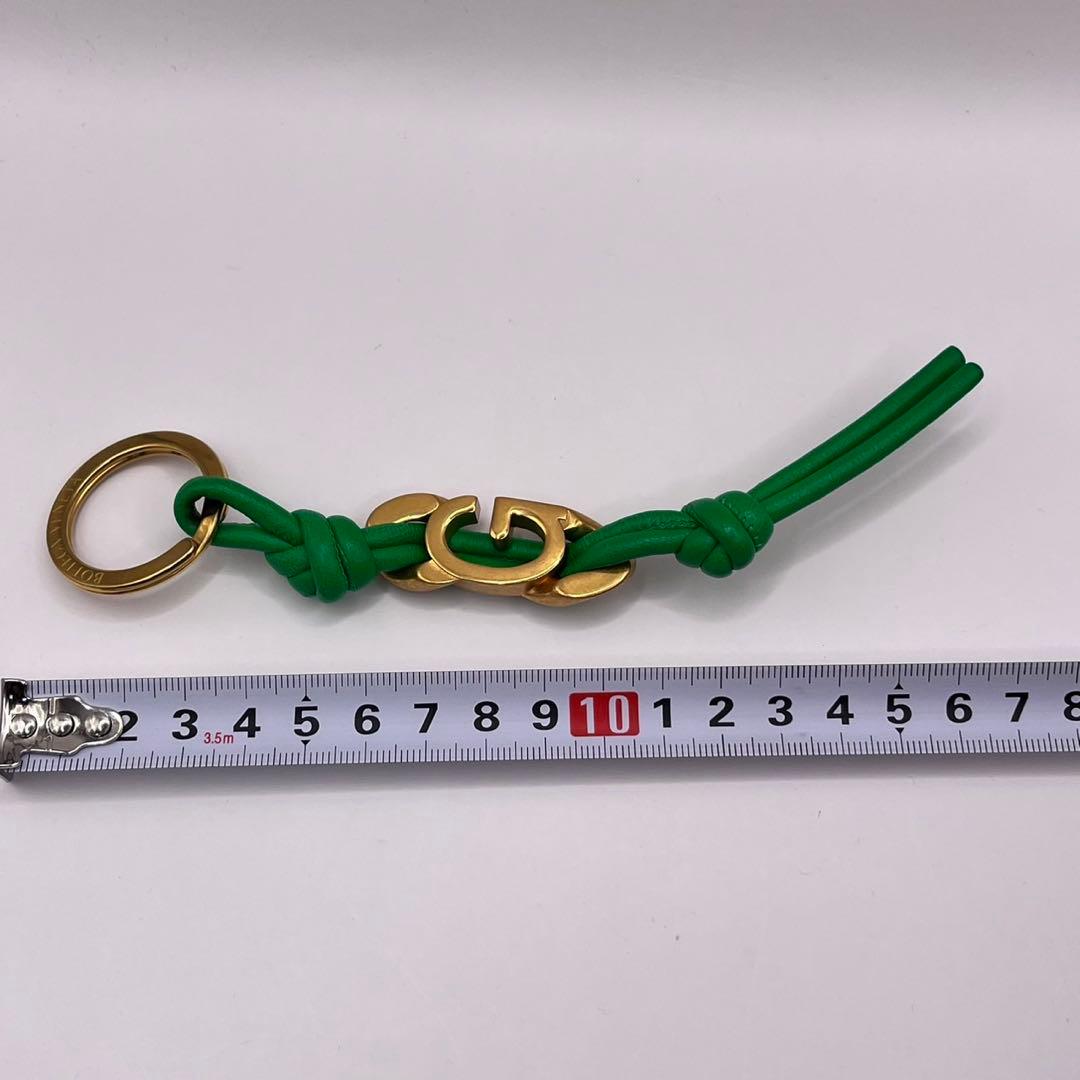 美品　ボッテガ・ヴェネタ グリーンレザーキーホルダー