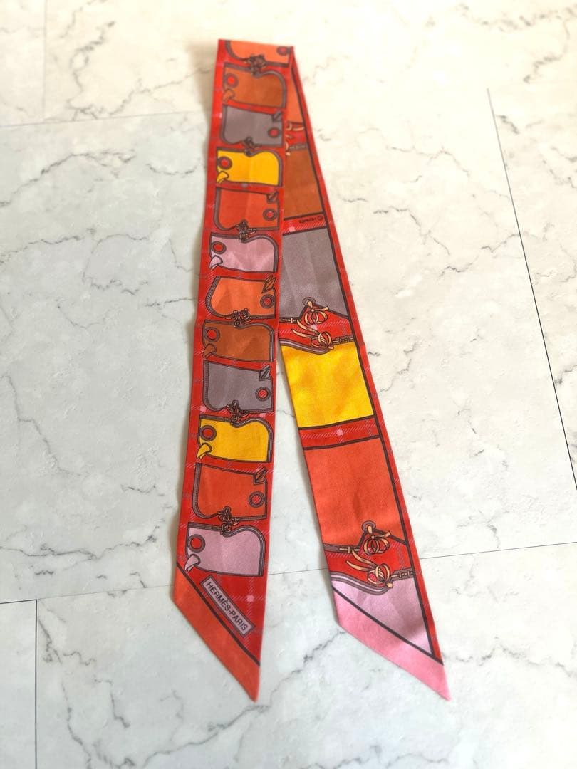 【HERMES】 エルメス ピンク・オレンジ系 お馬さん柄 シルクスカーフ