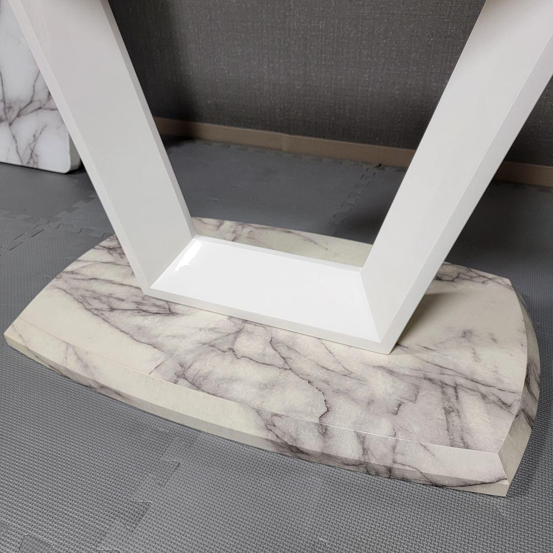 大理石調　エレガント　ダイニングガラステーブル