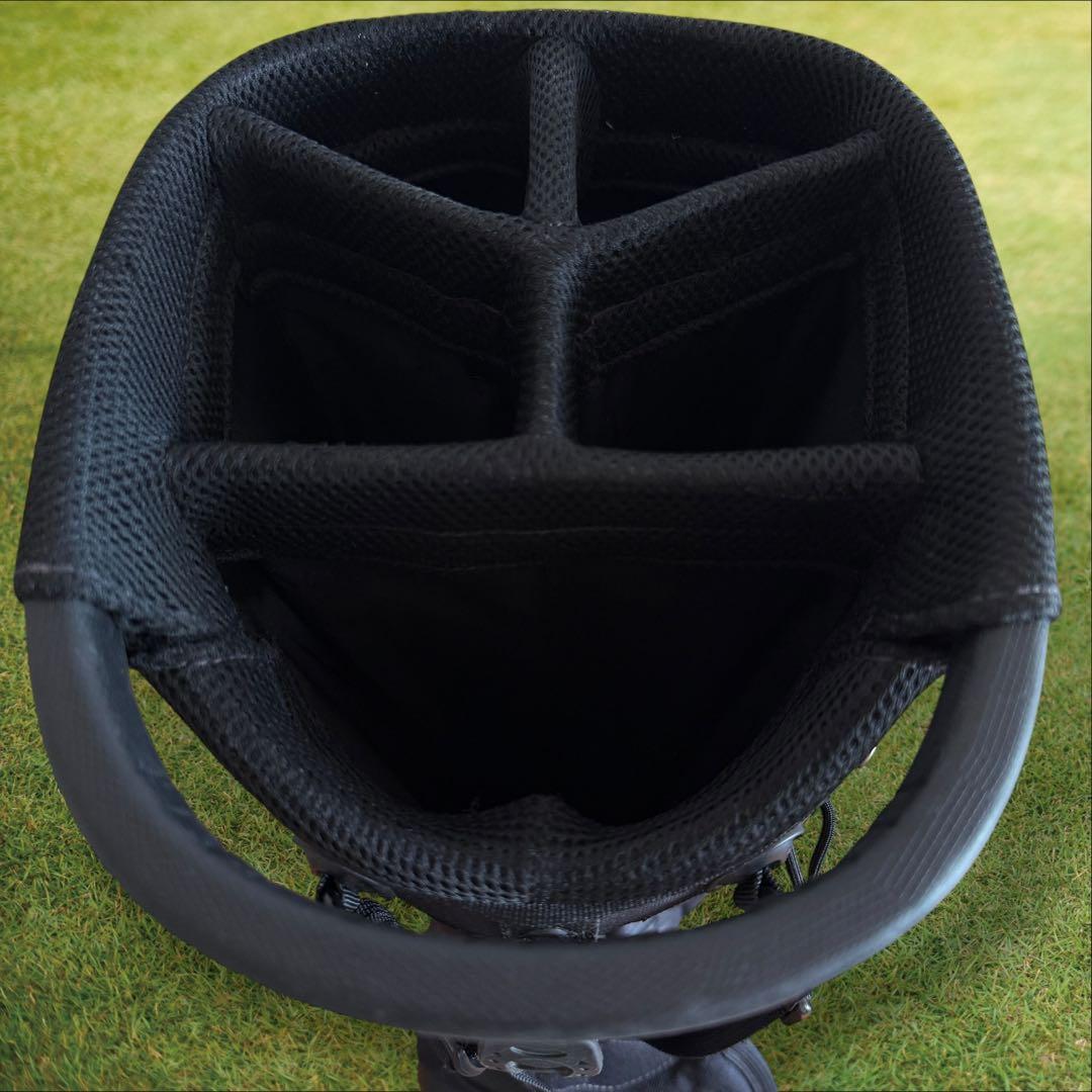 表参道ヒルズ限定モデル　ブリーフィング　キャディバッグ　黒　CR-4 カーボン