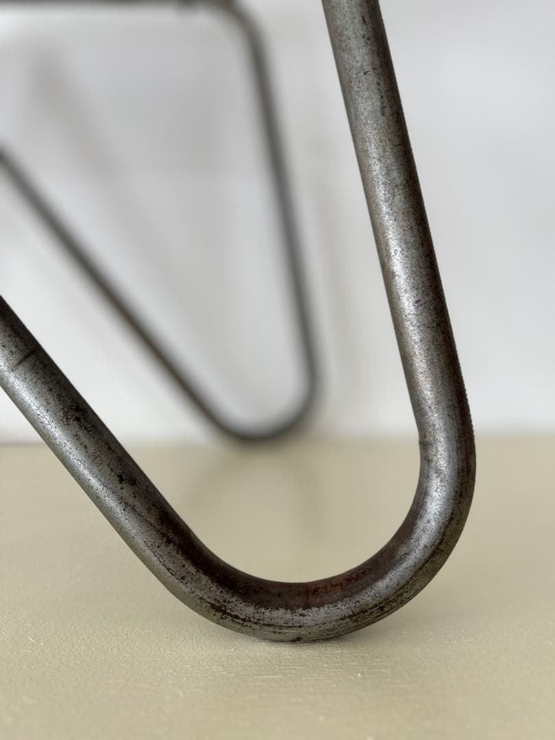 ビンテージフランス　1940年代　カンチレバー　❷ スチールパイプ　チェア　木製