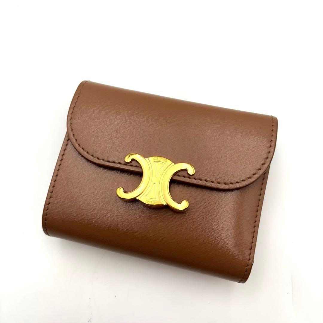 【美品】 CELINE ブラウン 三つ折り財布 トリオンフ 金具ロゴ