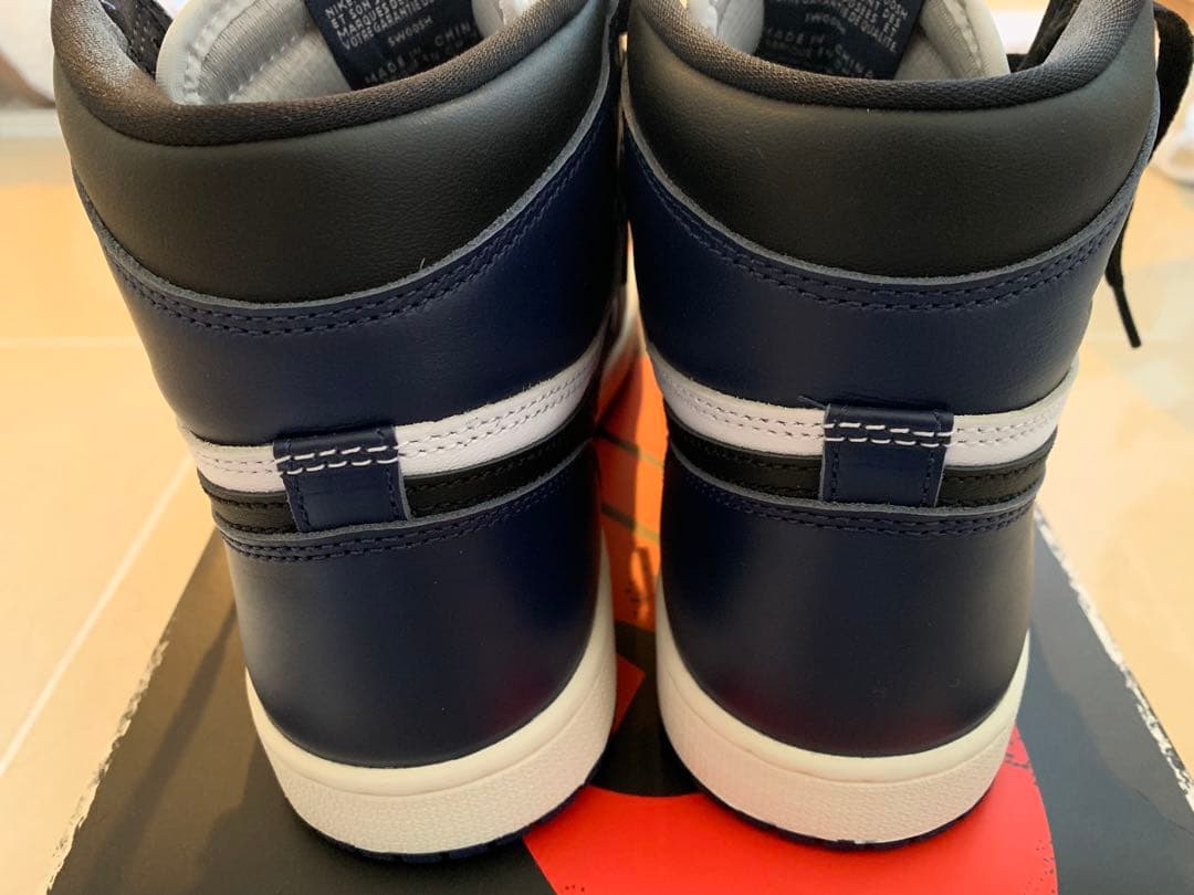 ジョーダン1レトロハイミッドナイトネイビー