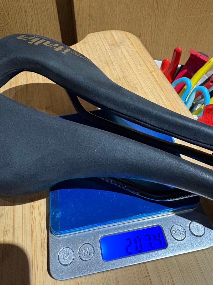 Selle Italia SLR TM SUPERFLOW DAVOS ヌバック