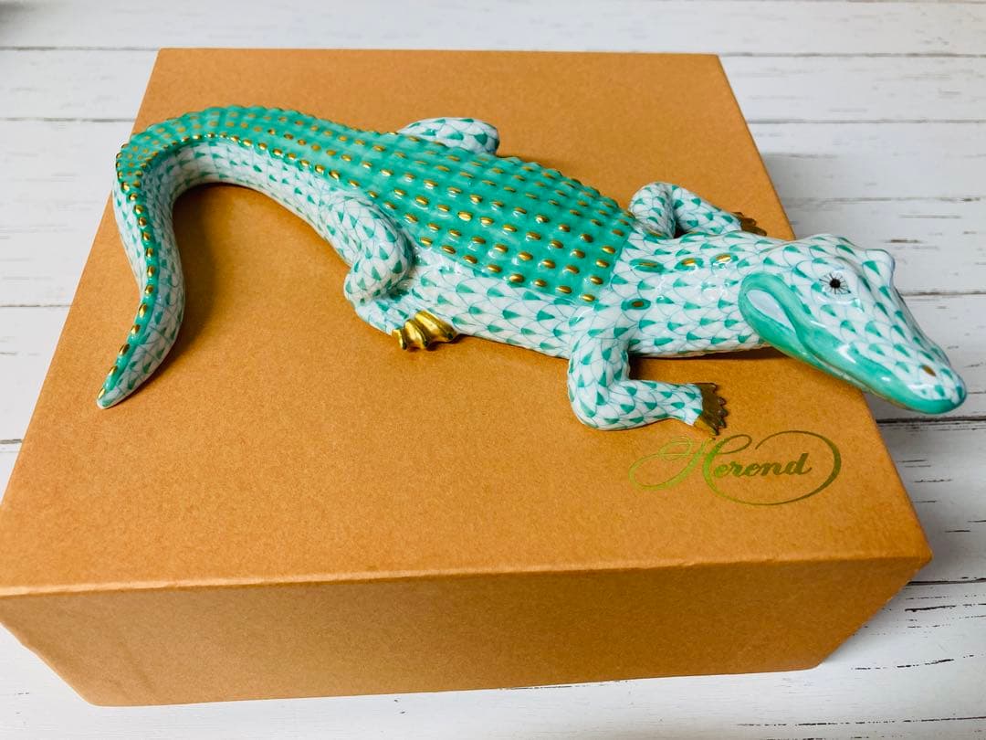 希少 ヘレンド フィギュリン ワニ 金彩