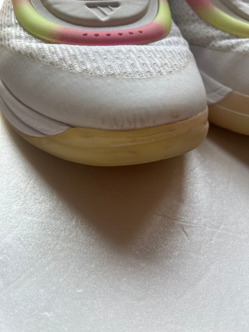 Adidas D.O.N. Issue 6 Footwear White 箱付き