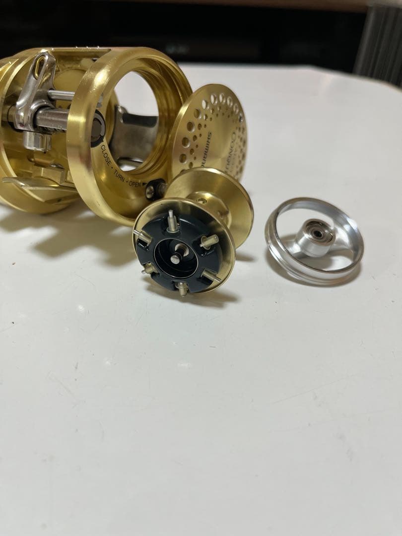 シマノ　カルカッタコンクエスト　100