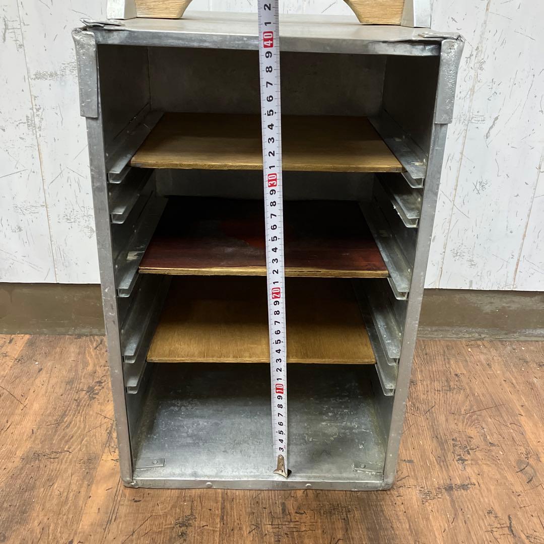 A-3 昭和レトロ アルミ製 出前箱 おかもち 3段式 取手木製 キャンプ