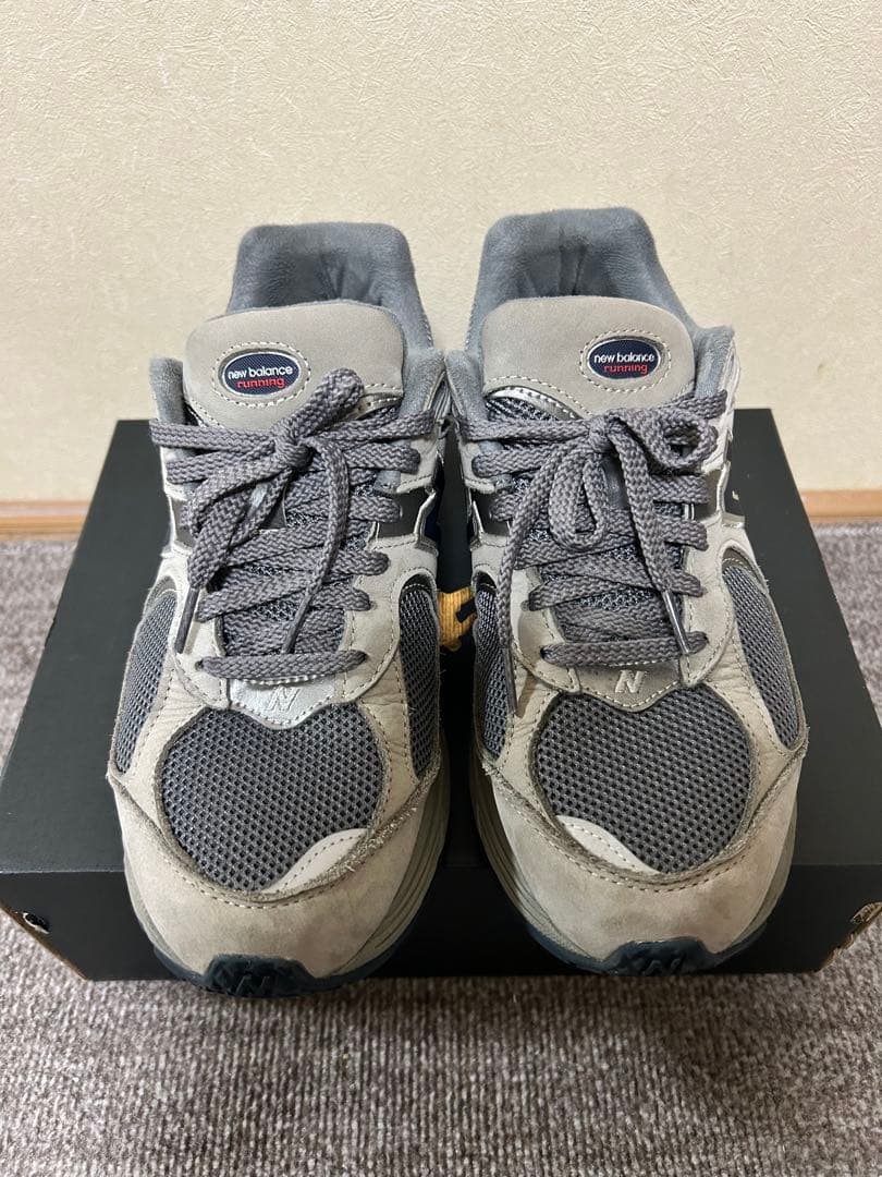 New Balance グレー スニーカー 2002R 27cm
