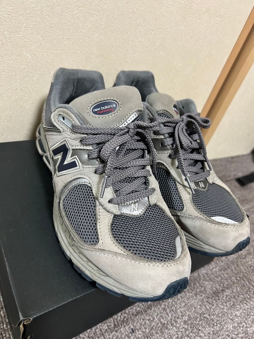 New Balance グレー スニーカー 2002R 27cm