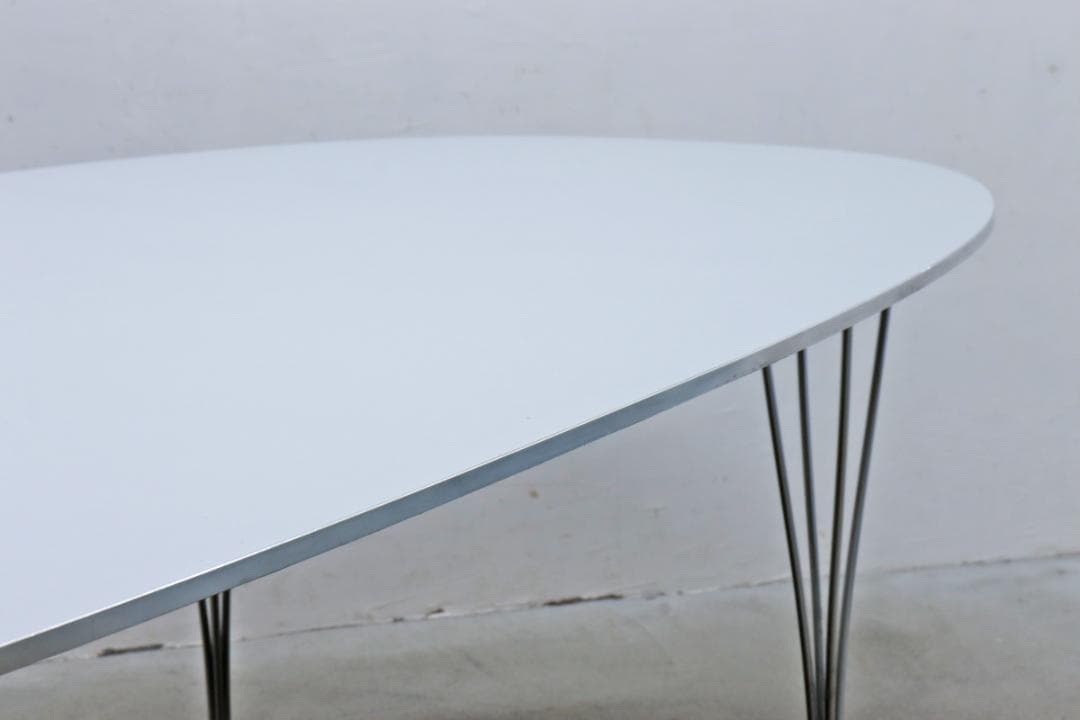 フリッツハンセン W2400 Bテーブル グレー スーパー楕円 北欧 デンマーク