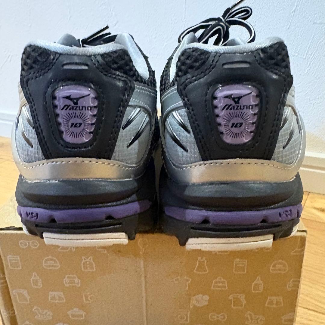 美品 MIZUNO ミズノ WAVE RIDER 10 26cm