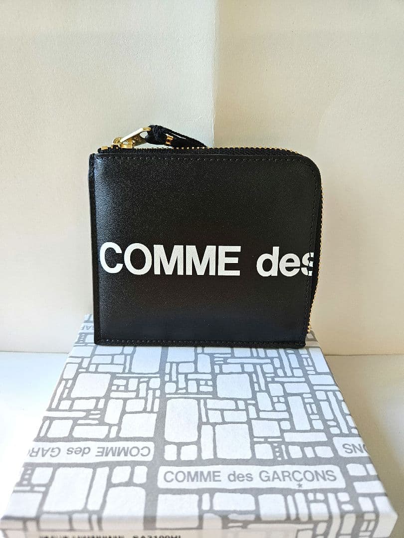 COMME des GARCONS　ケース