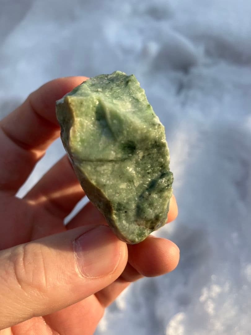 日高翡翠　原石