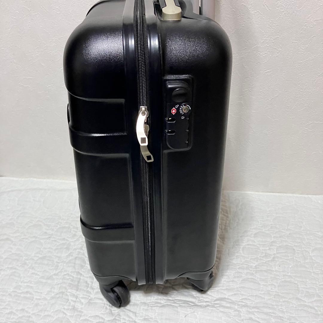 【希少】サンリオ(SANRIO) ハローキティ キャリーバッグ(リボン)