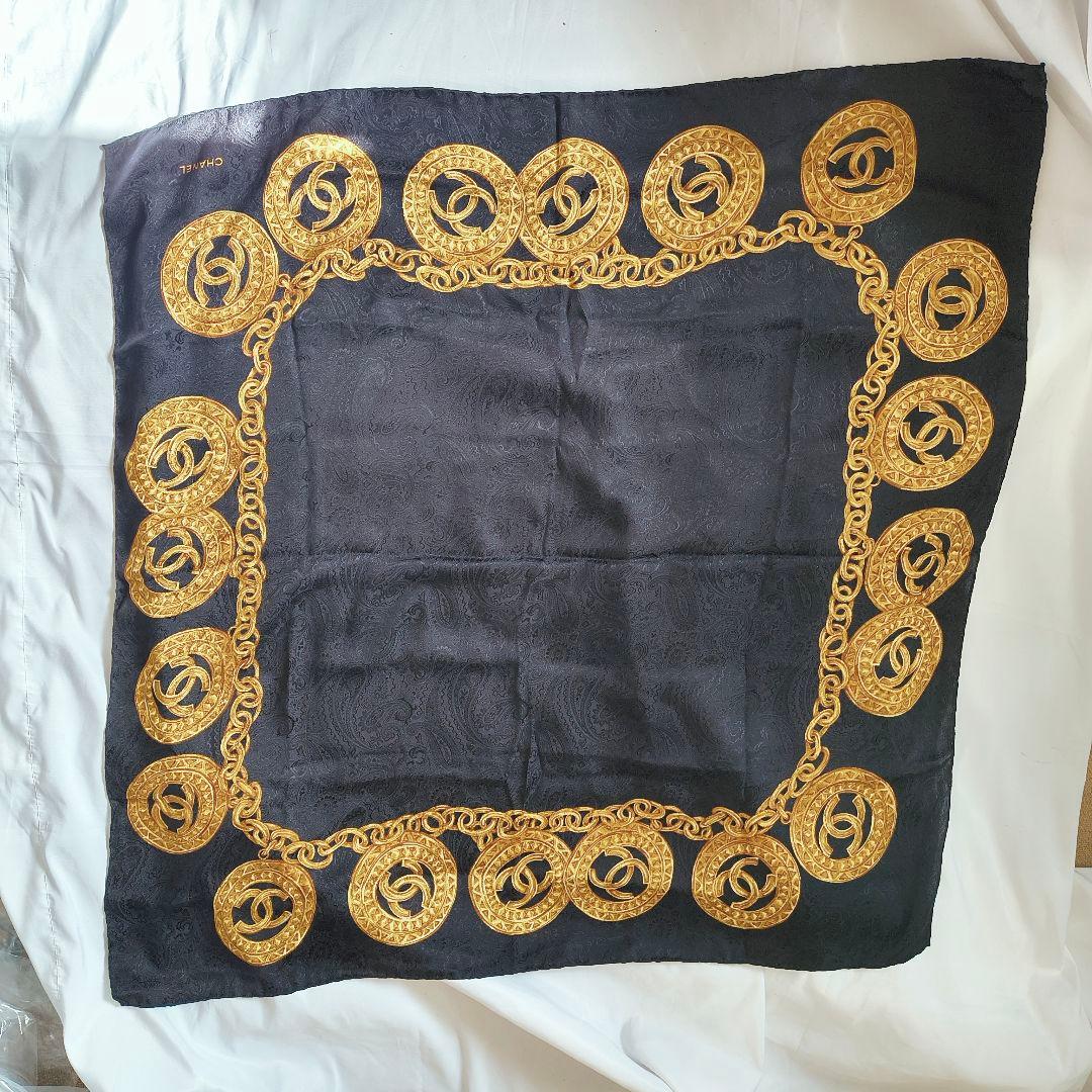 Chanel スカーフ 黒金 チェーン柄 シルク