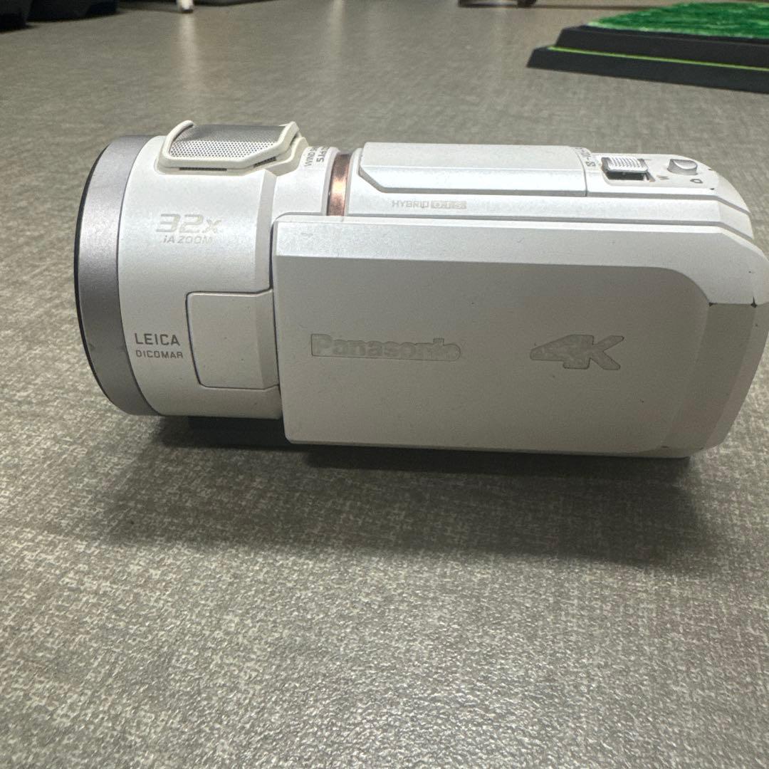 【ジャンク品】 Panasonic 4K ビデオカメラ 本体&充電器
