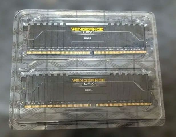 メモリDDR4 64GB 3200Mhz (32GB x 2)