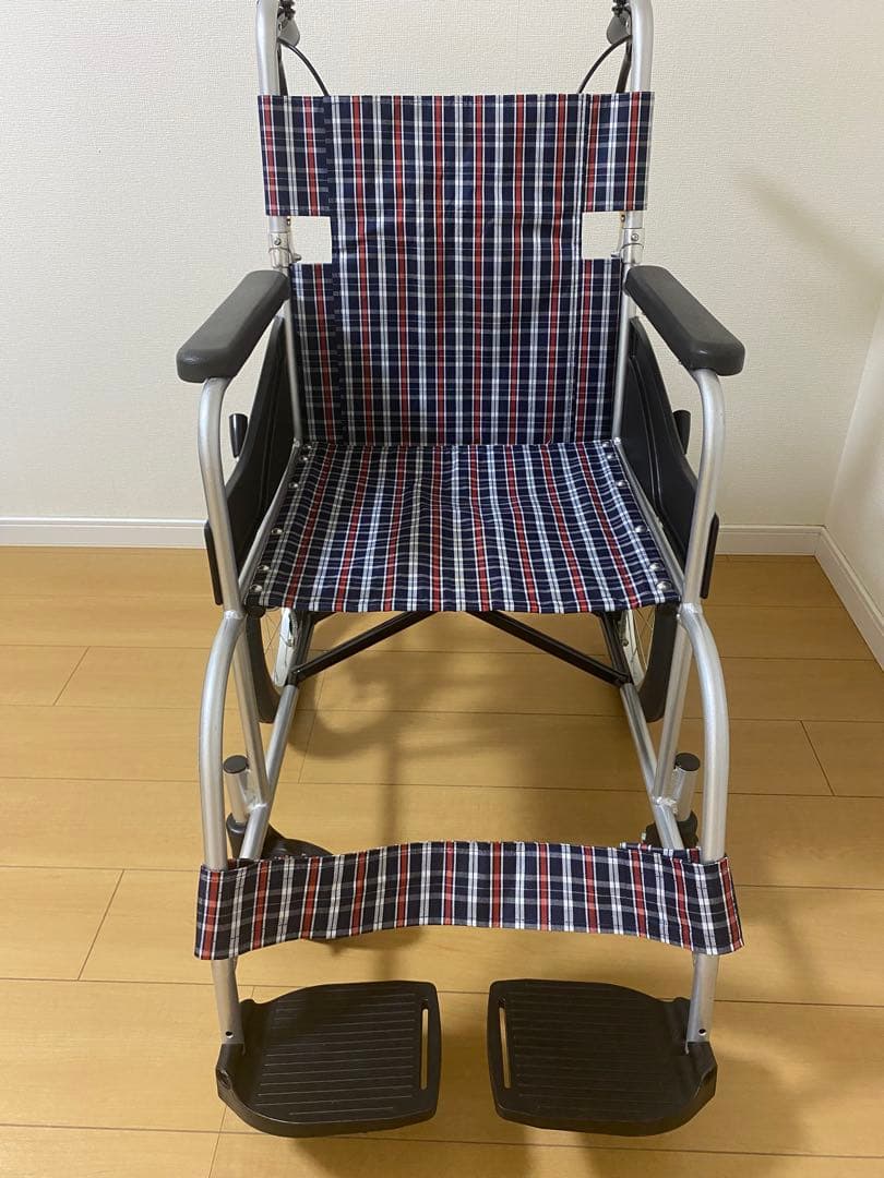 日進医療器 アルミ製 介助用車いす 背折れ式 介助ブレーキ付き NEO-2
