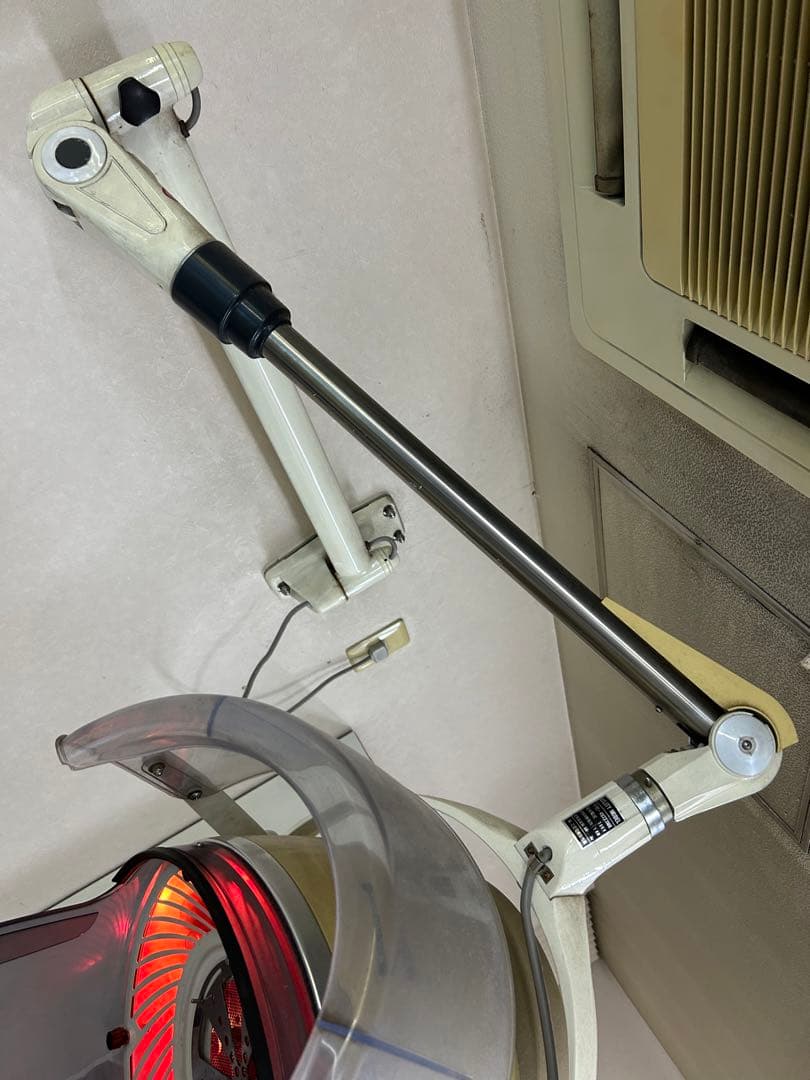 タキガワ　お釜ドライヤー　壁掛け　美容室　業務用　パーマ、カラー促進