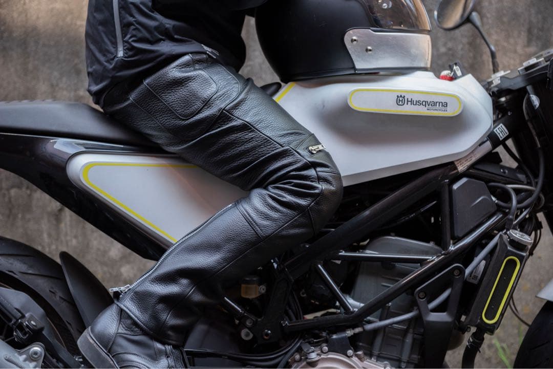 ROARS ORIGINAL ロアーズオリジナル　 パテットレザーパンツ　革パン