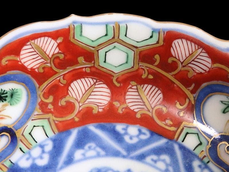 大聖寺伊万里　金襴手　金唐草に亀甲紋の図　４寸皿　５枚　A542AS-DAy