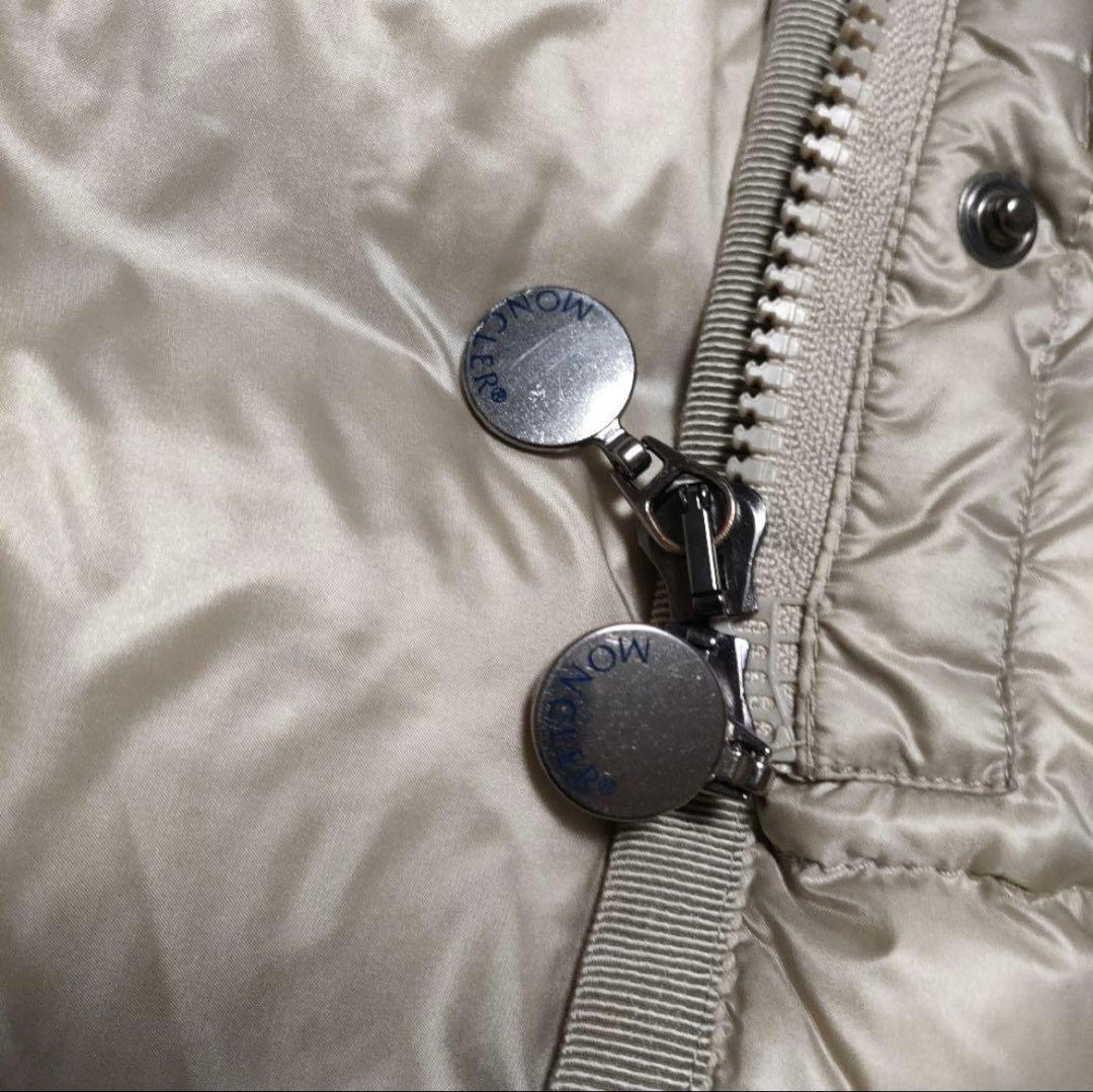 【ひでにゃん】モンクレール hermine シャンパンゴールド1