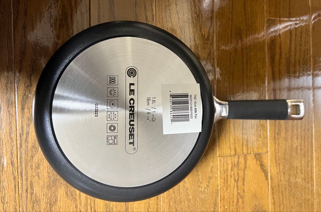 お値下げ‼️ 新品未使用‼️LE CREUSET 片手鍋 16cm 黒
