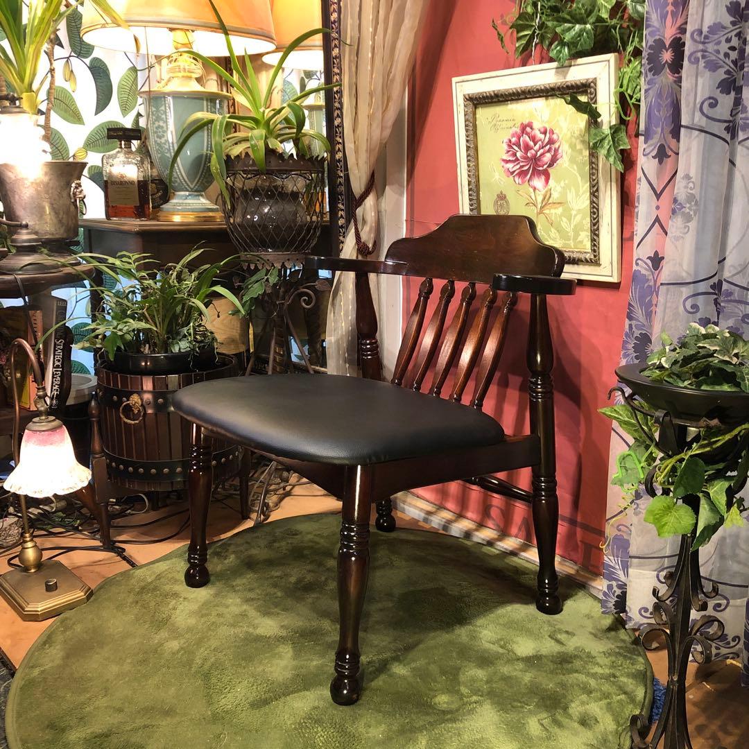 ふみL １　ヴィンテージ スピンドルレッグ　80’s ショートアームチェア