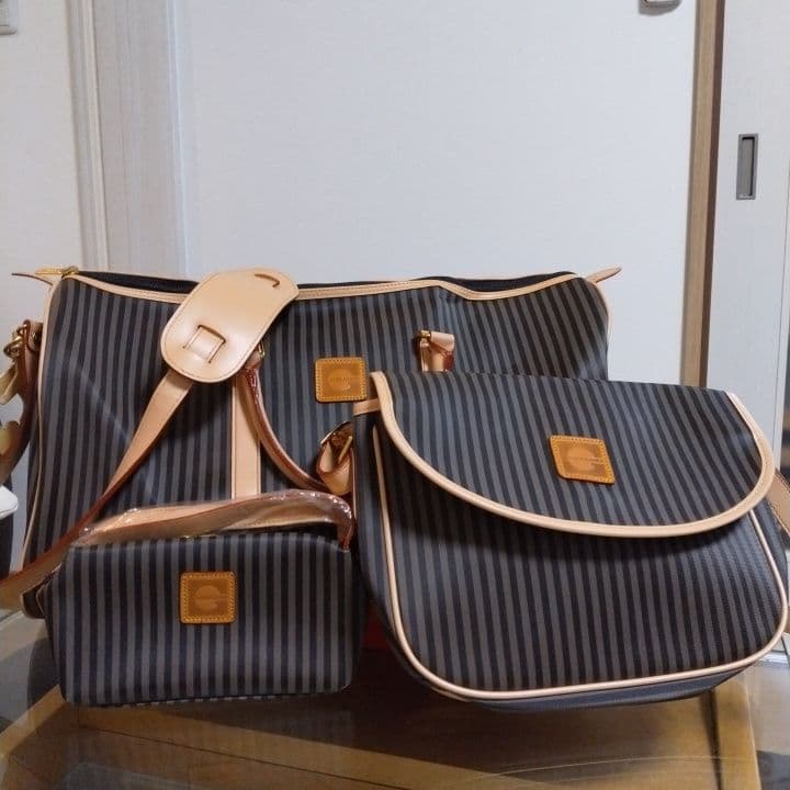 ゲラルディーニボストンバッグ ショルダーバッグ ポーチ三点セット