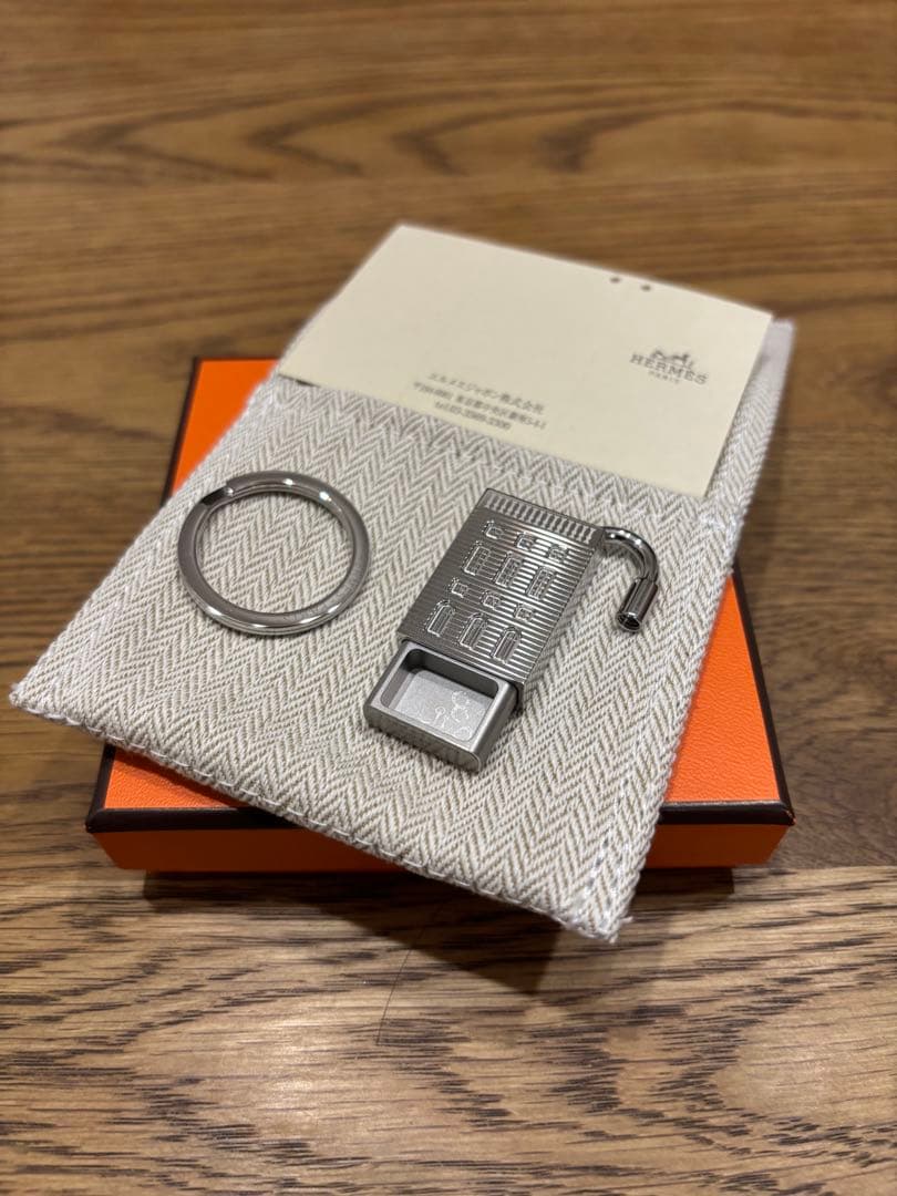 レア❣️エルメス HERMES キーリング カデナ フォーブル サプライズ