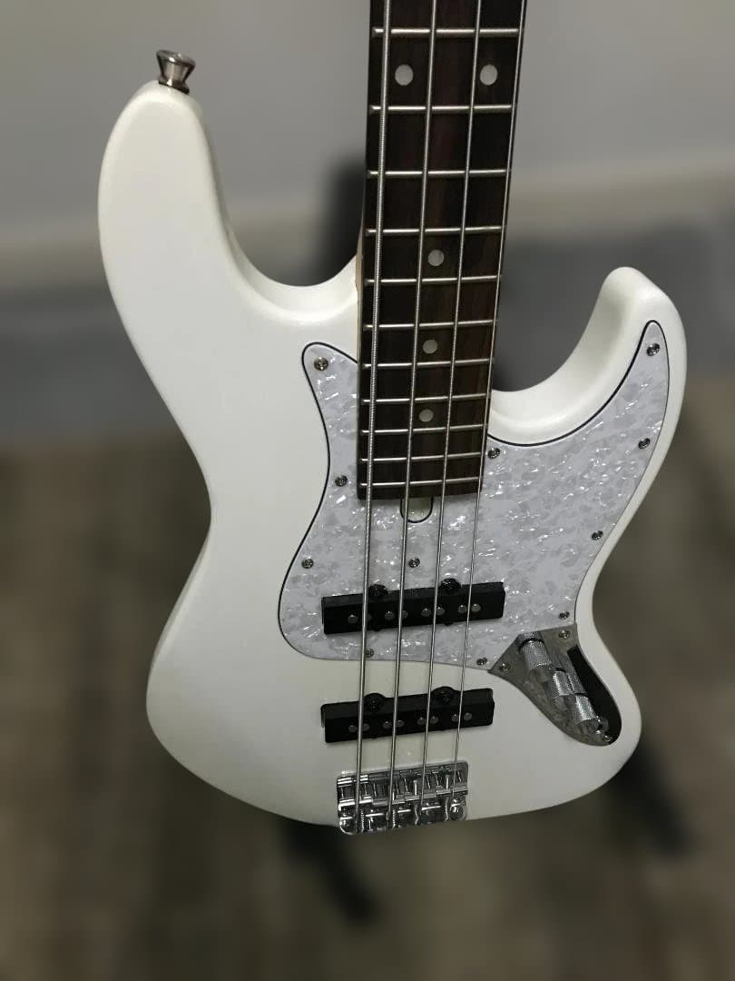 BACCHUS WJB-Mini WH ミニジャズベース　エレキベース