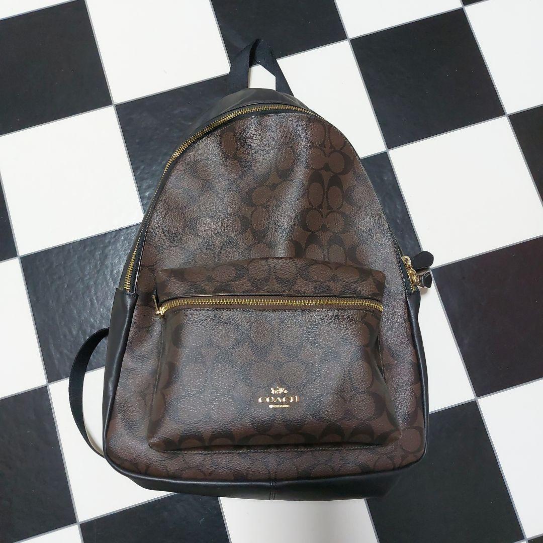 COACH　シグネチャーバックパック　ブラウン