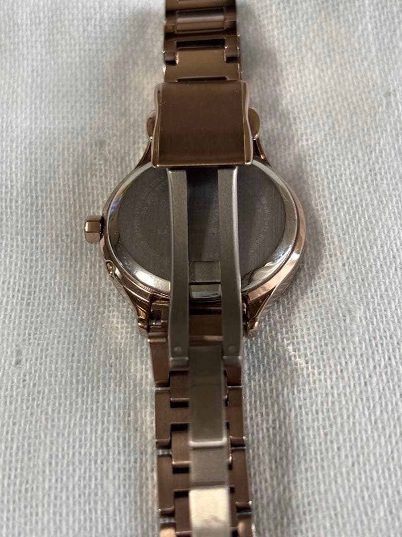 CITIZEN XC ベーシックコレクション サクラピンク　電波時計