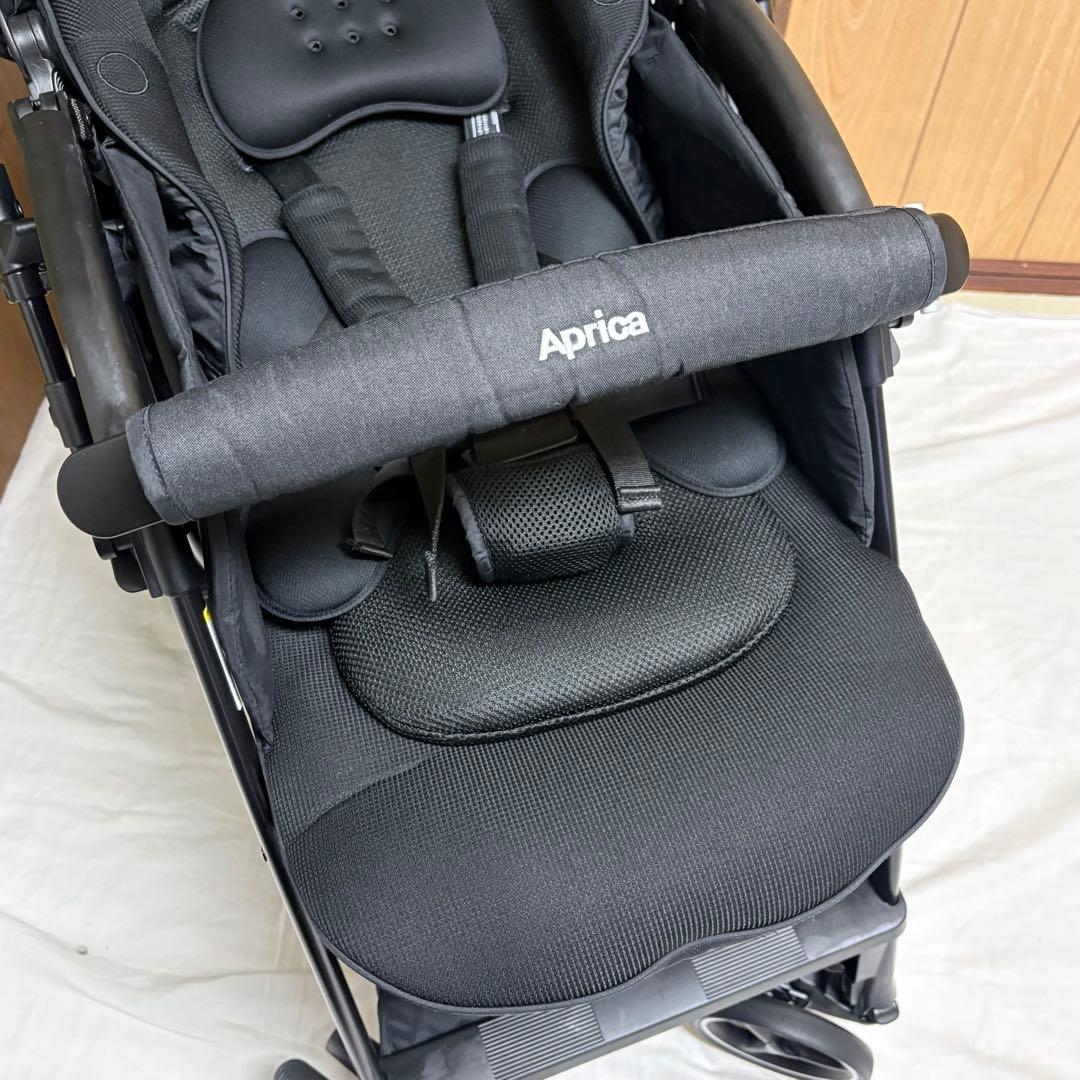 2024年モデル アップリカ ラクーナビッテクッション ベビーカー 清掃済み 黒