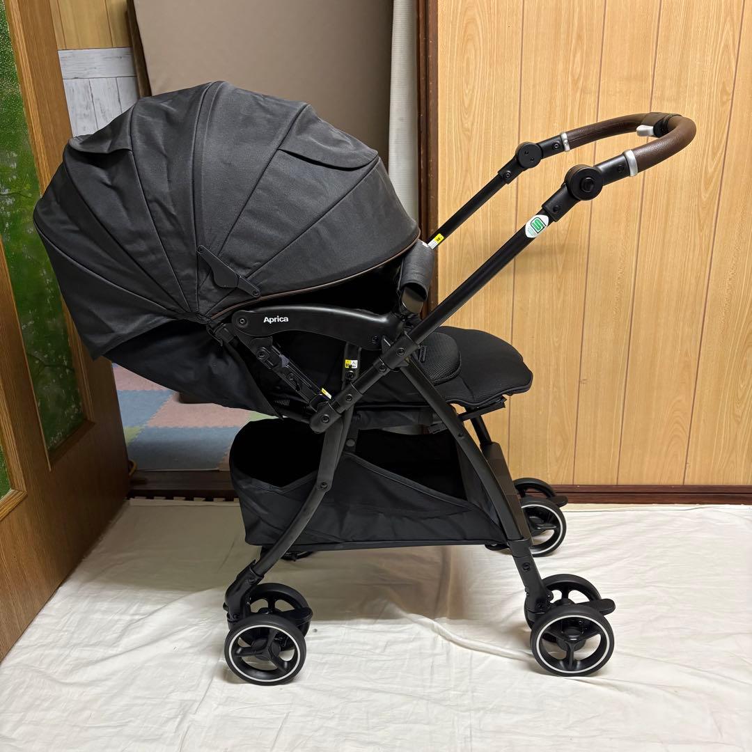 2024年モデル アップリカ ラクーナビッテクッション ベビーカー 清掃済み 黒