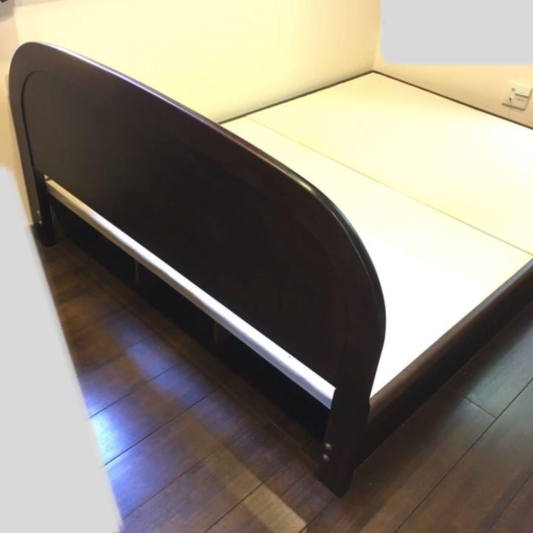 ベッドフレーム　セミダブル　ウォルナット？