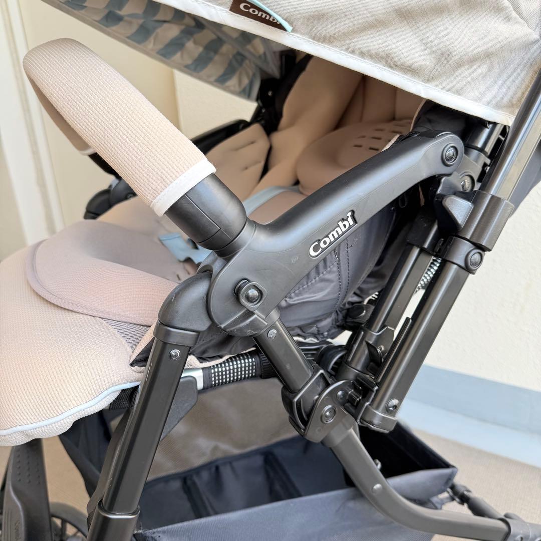 Combi メチャカル　ハンディオート4キャス　エッグクッションHG